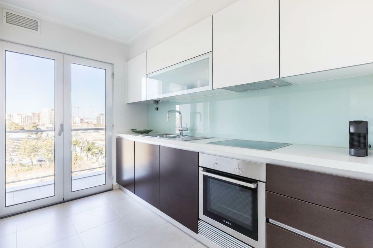 Amazing Flat - Pool And Parking Apartment Lisbon Exterior photo
